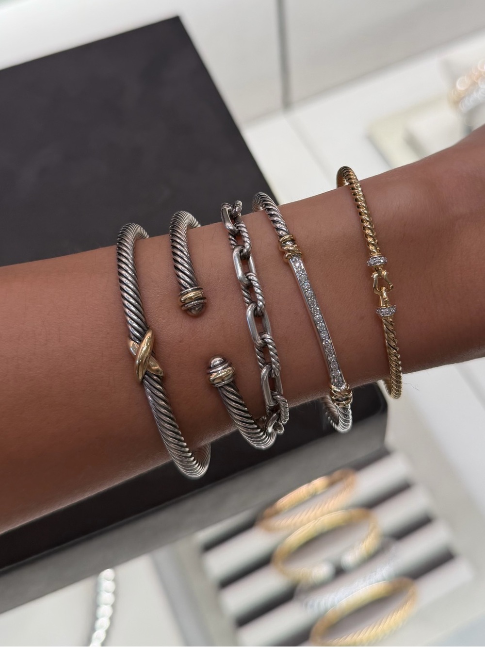 David Yurman X Classic Cable Station Bracelet 4mm - Picture 9 of 9